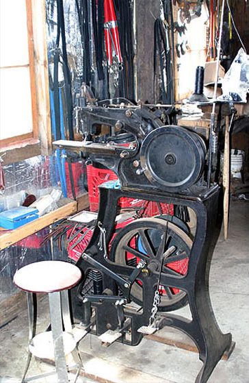 Amish sewing machine