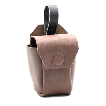 Image of Leerburg's Leather Bait/Treat Pouch